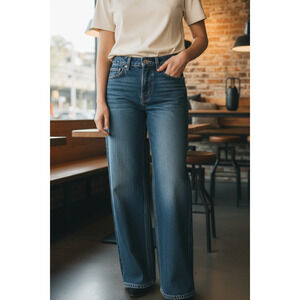 NWT Levi's Women's Super Low Loose 24 x 32